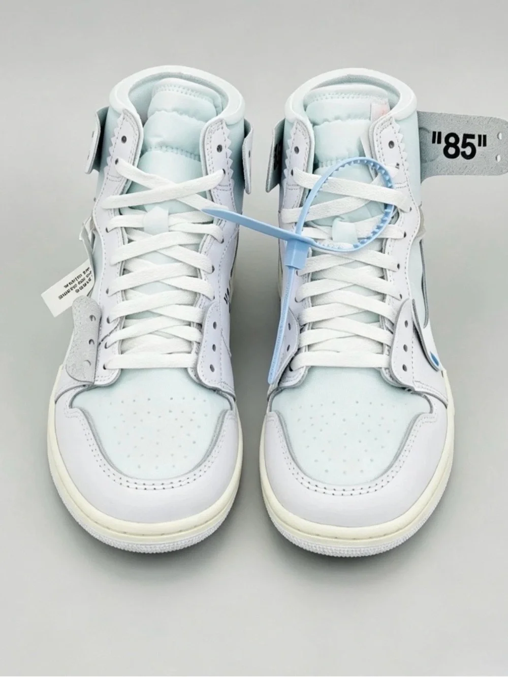NIKE OFF-WHITE ALASKA VIRGIL ABLOH JORDAN 1 RETRO